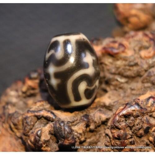 Energy Tibetan Top Old Agate Cinnabar Dot Treasure Bottle Daluo Shape dZi Bead A LKbrother Saurces Top Quality Garrentee