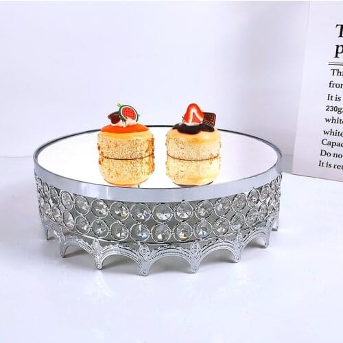 Crown Silver Wedding Display Cake Stand Cupcake Tray Tools Home Decoration Dessert Table Decorating Party Suppliers