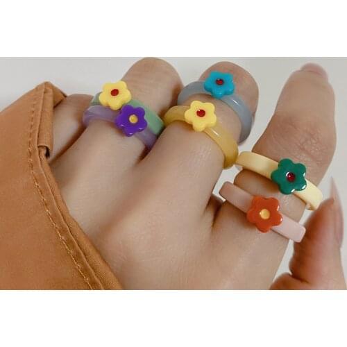 Sweet Multicolor Resin Unadjustable Rings Circle Ring Flower For Women Girls Wedding Party Club Jewelry Accessories Gifts,1Piece