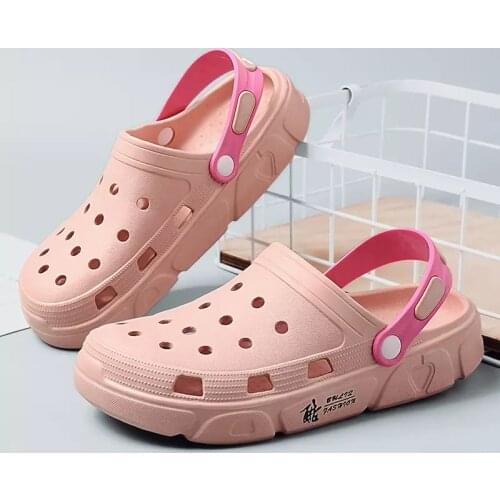 2021 Hot Crockes Sandals Hole Shoes Beach Sandals Home Slippers Camouflage Summer Men and Women Casual Garden Shoes