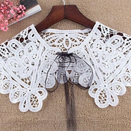 Fashion Women Lace Hollow Out Women Blouse Fake False Collar Clothes Shirt Detachable Collars Shirt Apparel Accessories