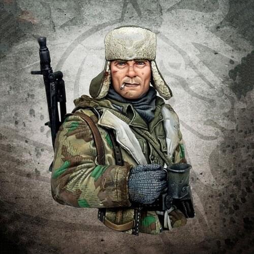 Unassambled 1/10 ancient man bust in winter Resin figure miniature model kits Unpainted