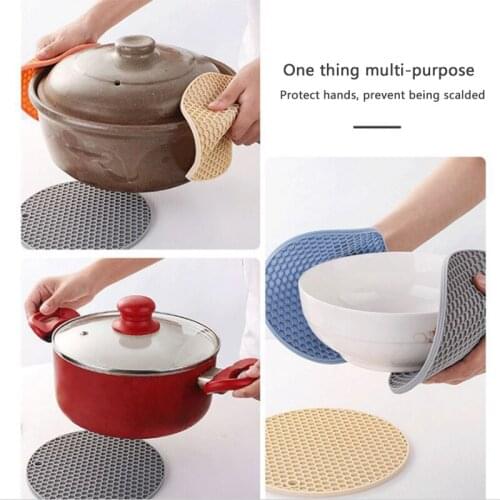 2pcs/set 2 Size Non-slip Tableware Mat Heat Resistant Multifunctional Round Honeycomb Silicone Mat Cup Coasters