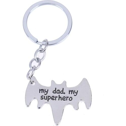 1pcs "My Dad My Superhero" Bat Shape Keychain Daddy Keyrings Gift For Fathers Day