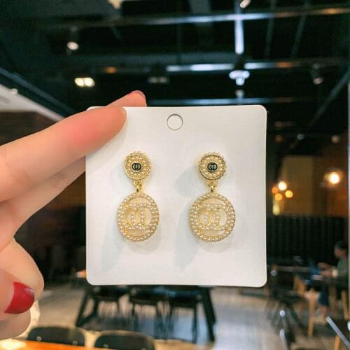 2020 new fashion pearl crystal earrings elegant temperament Earrings long womens Pendant Earrings Valentines Day gift