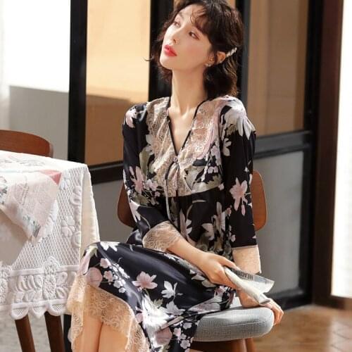 Spring Summer Ice Silk Pajamas Women Luxury Noble Sexy V-neck Lace Nightdress Japanese Floral Print Silk Long Dress Home Service