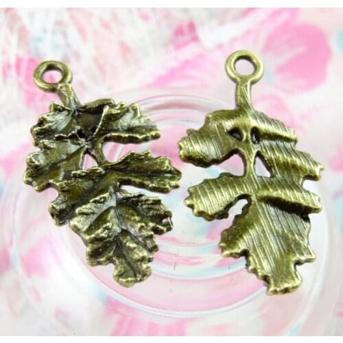 40 pcs/lot Alloy Charms Retro Leaf Charm Antique Bronze Plated Necklace Pendants diy Jewelry Accessories 31.7*17.6MM
