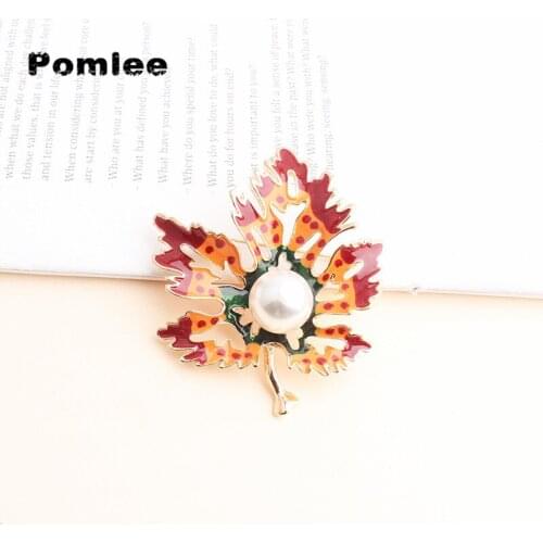 Pomlee Color Painted Maple Leaves Design Metal Brooch Pin Imitation Pearl Decoration Gold Color Brooches Pin Women Party Jewelry