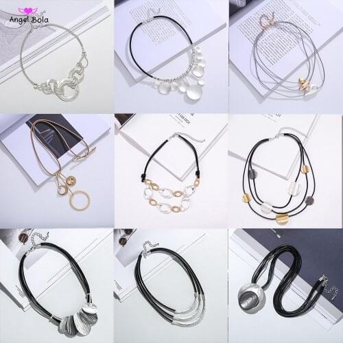Vintage Jewelry Trend Leather Rope Chain Geometric Pendant Necklace Womens Party Aesthetic Accessories Statement Necklace
