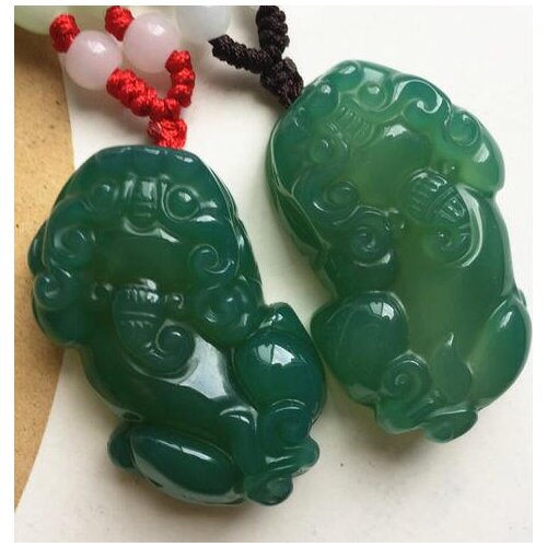 Jewelry necklace green pair Pixiu pendant male female Lucky evil transfer