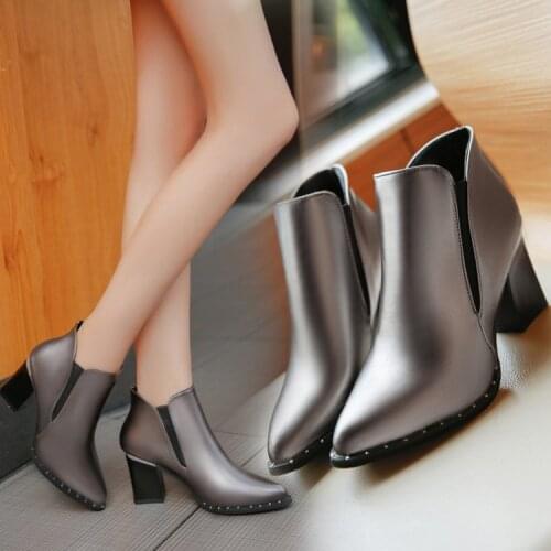 European style contracted Tide Girl Boots Woman British Style Rivet Boots Boots Autumn Winter New High-heeled Shoes