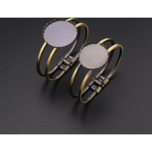 1Pcs Vintage Style Brass Bronze 25-30MM Round Bezel Bracelet Bangle Settings DIY Supplies 58MM Diameter 1900236
