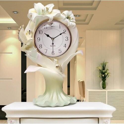 Modern minimalist creative personality embossed European home wall clock living room clock bedroom decoration clock