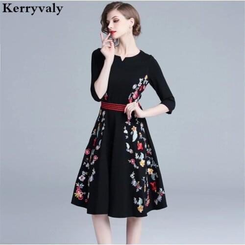 Robe Vintage Flower Black Runway Embroidery Dress Ropa Mujer Invierno 2018 Autumn Midi Retro Women Party Dress Robe Noel K6339
