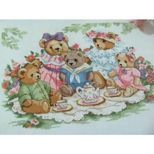 3TH FREE delivery hot sell Top Quality counted cross stitch kit teddy bear Afternoon tea DIM 3733