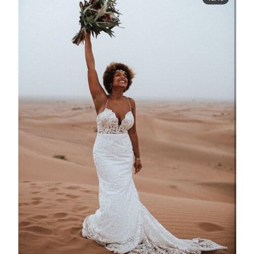 Stunning A-Line Sweetheart Spaghetti Straps Lace Appliques Backless Wedding Dress Sweep Train Gorgeous African Bridal Gowns