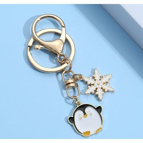 New Design Keychain Lovely Penguin Snowflake Key Ring Enamel Key Chains Souvenir Gifts DIY Car Hanging Jewelry Handmade