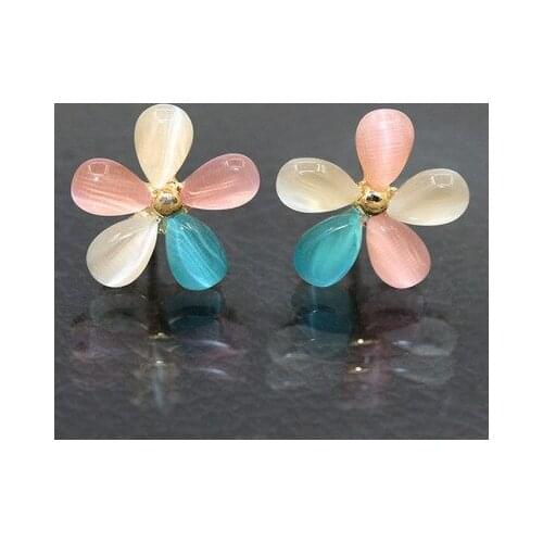 New fashion Cute Opal Five-petal Flower Small Fresh Earrings For Women girl Accessories jewelry wholesale