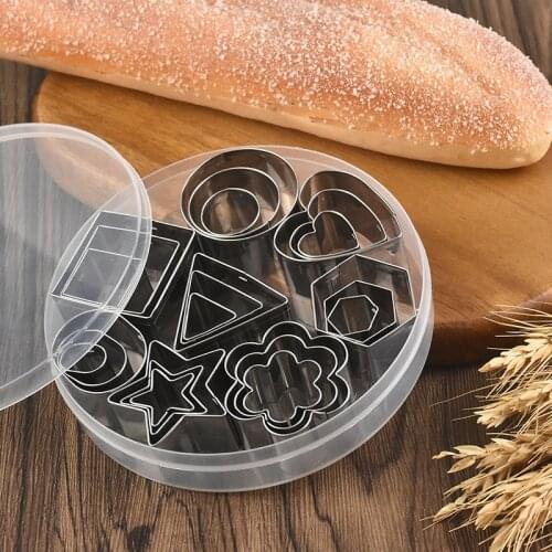 24pcs/set Baking Moulds Stainless Steel Cookie Cutters Plunger Biscuit DIY Mold Star Heart Cutter Baking Mould Stencils Pastry