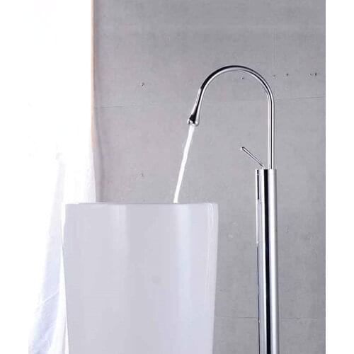 Brass Bathtub Faucet Floor Mounted Swive Spout Tub Mixer Tap with Handshower Handheld Bath Shower Mixer Water Set