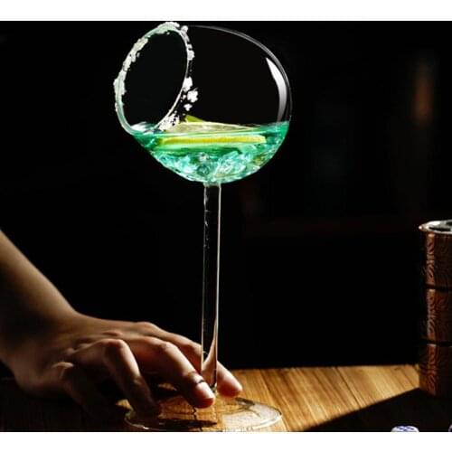 1Pc Popular Cocktail Cup Bar Wine Glass Bar Decoration Distinctive Cocktail Glass Creative Glass Wine Cup Goblet (Transparent)