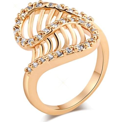 2019 New Fashion S-type Unique Design Inlaid Austria Crystal Ring Hollow metal Rings Elegant Jewelry Wholesale Free Shipping