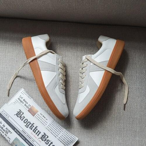 Women Vulcanized Sneakers 2021 Spring New Sports Forrest Shoes Retro Sports Casual White Shoes Fashion Comfort Female Flats