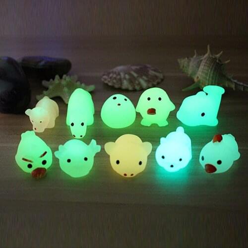 Cute Luminous Mochi Squishy Cat Squeeze Healing Fun Kids Kawaii Toy Stress Reliever Decor About 4cm, Send The Product At Random
