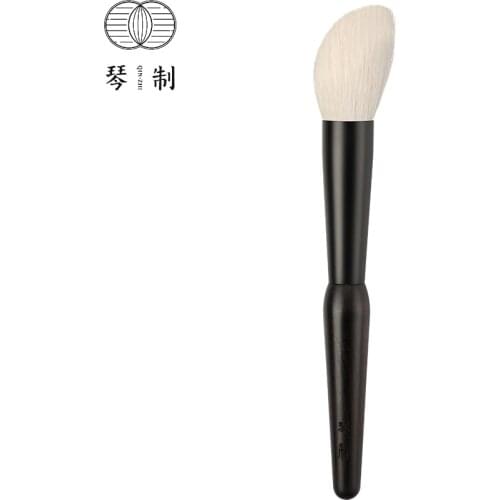 QINZHI Professional Handmade Make Up Brush Z211 Round Angled Contour Blush Brush Soft Saibikoho Goat Hair Makeup Brushes