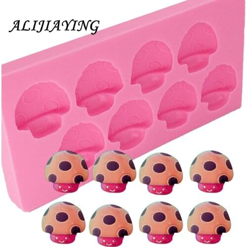 1Pcs DIY Mushroom Shape Silicone Mold Chocolate Mold Fondant Cake Decorating Kitchen Baking Cake Tools Candy Soap Moulds D0815