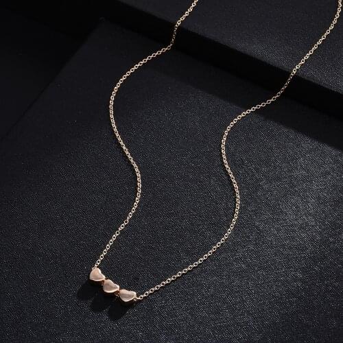 Simple Fashion Jewelry Necklace Three Love Heart Gold Sequin Bead Pendant Necklace Women Choker Jewelry