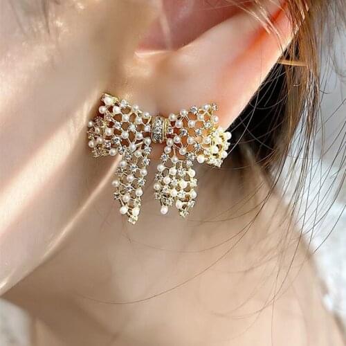 TIMEONLY Luxury Simulated Pearl Butterfly Stud Earrings Bling Bling Rhinestone Earring Anniversary Jewellery for Women Ladies