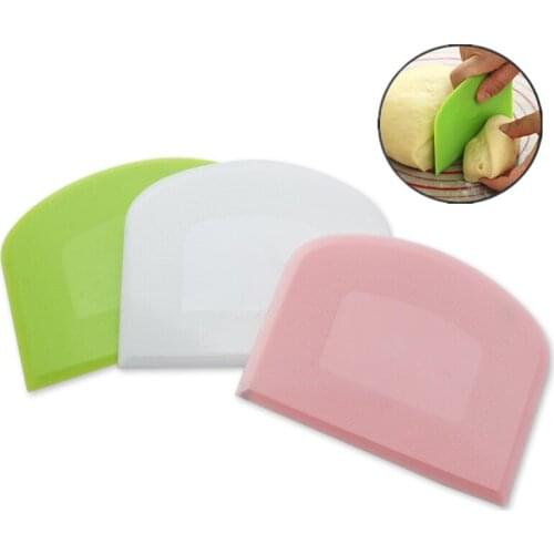 1PCs Plastic Dough Scraper Cream Smooth Cake Spatula Baking Pastry Tools Kitchen Butter Knife Dough Cutter Baking Pastry Tools