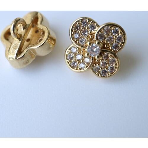 5pcs/lot Shining crystal flower buttons Cubic zirconia button for shirt Decorative CZ sewing buttons for cashmere Knit cardigan