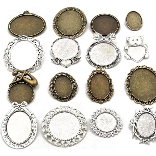 Random 8 Pcs 2 Color Mix Inner Size Round Oval Animal Brooch 10-20 Style Cabochon Base Setting Charms Pendant
