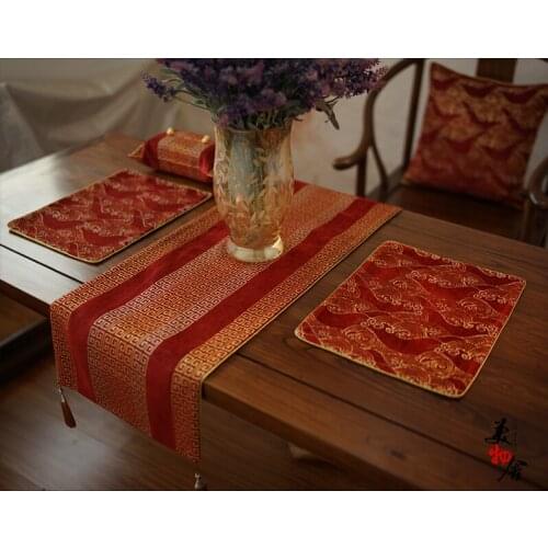 Thick Table runner Europe Back Shape Stripes Wedding TableCloth cloth Luxury Embroidery Room Sofa Home Hotel Bedding Decoration