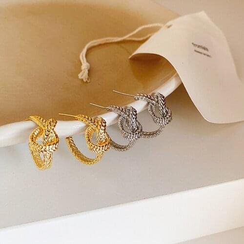 SRCOI Temperament Vintage Twisted Metal Hoop Earrings Punk Simple Women Big Circle Round Hoop Earring Fashion Party Jewelry