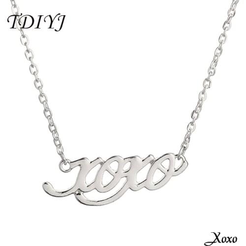 TDIYJ Monogram Word Necklace 17inch Simple Word XOXO Pendant Choker Necklace Women Girl Accessories Gifts 5Pcs