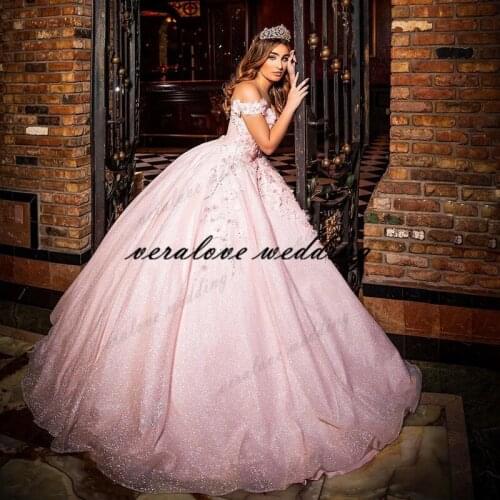Stunning Pink Quinceanera Dress Lace Appliques Flowers Sweet 16 Dress Ball Gown Prom Dresses Vestido De 15 Anos