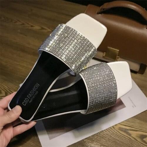Summer Rhinestone Women Slippers Female Flat Light Slides Ladies Anti-slip Outdoor Wear Sandals Woman Bling Korean Style Shoes