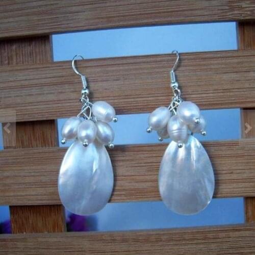 New Arrival Favorite Pearl Earrings White Sea Shell Rice Genuine Freshwater Pearl Bridesmaid Gift Dangle Earring Women Gift