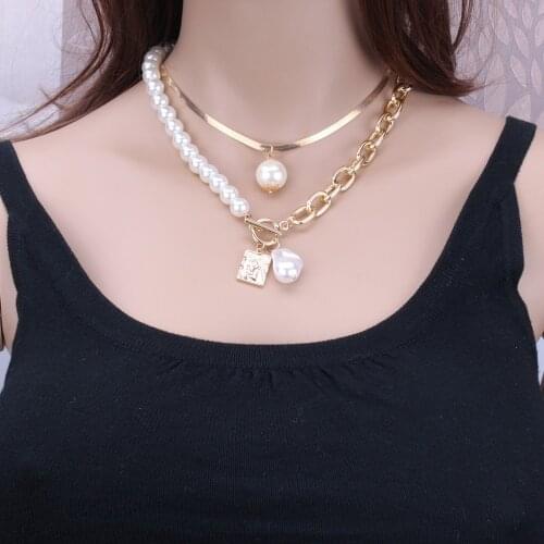 Women Retro Multilayer Pearl Geometric Pendant Necklace Ladies Metal Portrait Snake Chain Necklace New Design Jewelry Gift