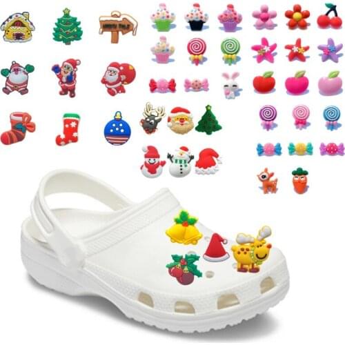 40-100pcs Christmas Shoe Charms Santa Clause Snowman Shoe Decoration Buckles Candy Cake Sweet Accessories Ornaments for Clog