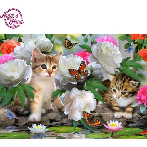 Full Drill Square Diamond 5D DIY Diamond Painting"Cat and flowers"Diamond Embroidery Cross Stitch Rhinestone Mosaic Painting