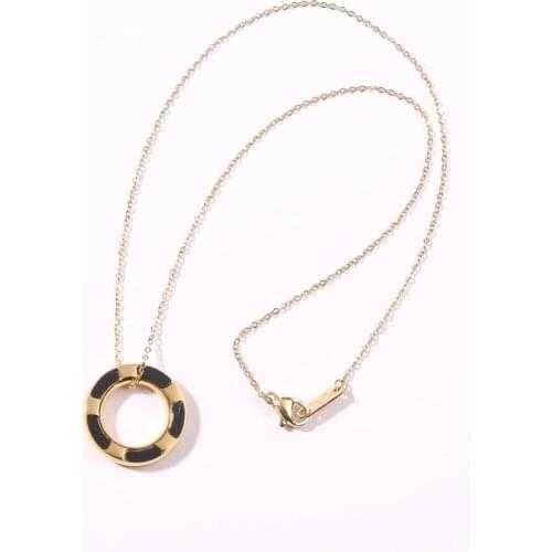 2020 New Arrival Womens Fashion Pendant Necklace Round Circle Design Black Stone Ladylike Creative O-chain Necklace Jewelry