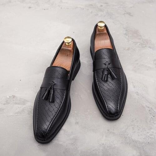 Natural leather fashion hot selling mens shoes spring fashion brand tassel black loafers waterproof non-slip wear-resistant
