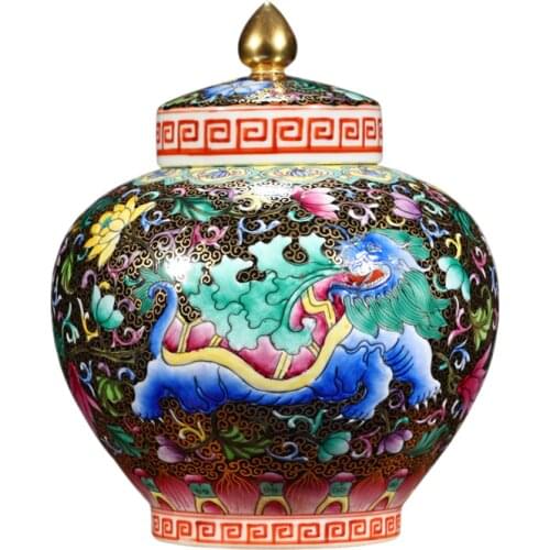 Antique Chinese Porcelain Noble Enamel Golden General Tank Royal Nobility Palace Decoration Handpainted Gold Ginger Jar