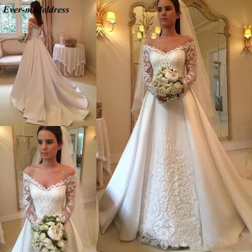 Vestido de Noiva Lace Wedding Dresses with Long Sleeves Off Shoulder Lace Appliques A Line Sweep Train Vintage Bridal Gowns