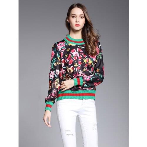 Womens Sweatshirt Embroidered Youth Fashion Hoodie with Butterfly Friends Casual Loose Long-sleeved Pullovers Girls Aesthetic