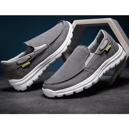 2021 Autumn Men Casual Canvas Shoes Lightweight Slip On Flats Loafers Shoes Male Fashion Lazy Walking Sneakers Big Size 46 47 48